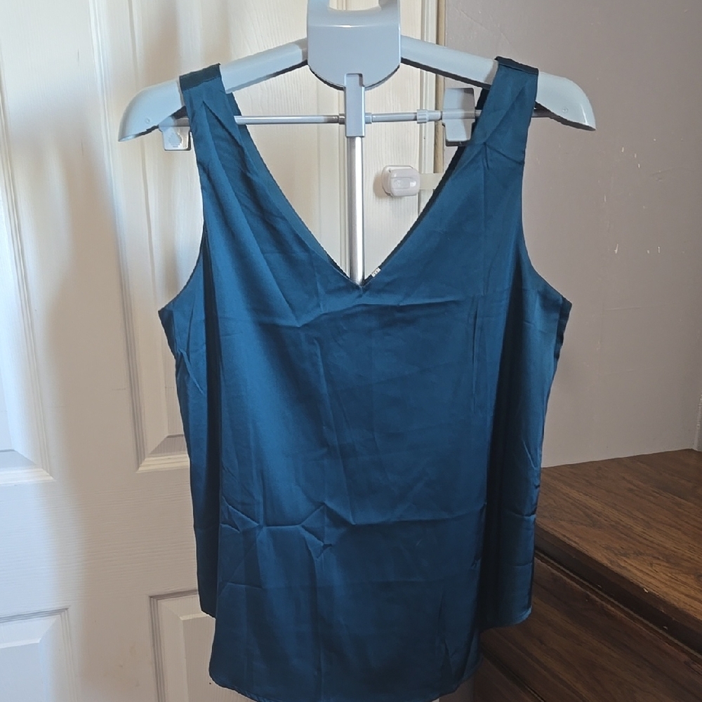 Women's Green Sleeveless Top